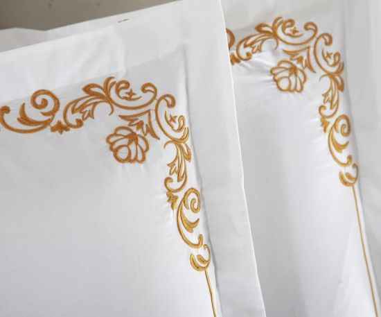 Wholesale luxury 5 star hotel embroidered bed linen in duvet cover sets 