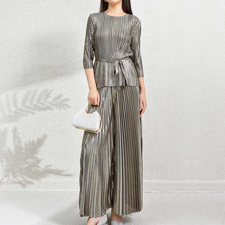 Shirt and pants set