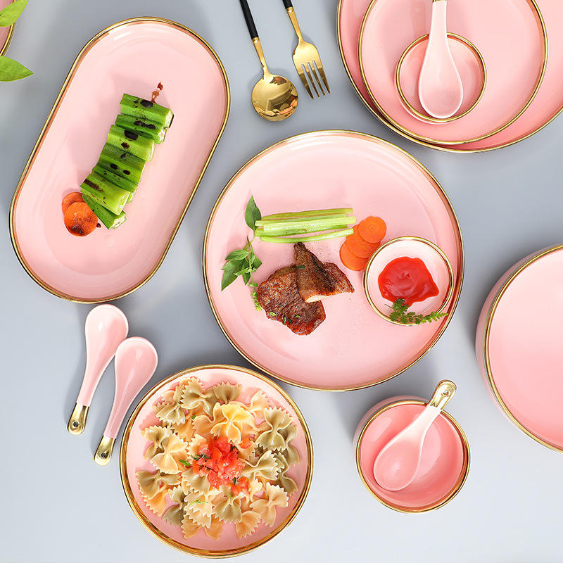 Serving utensil sets 