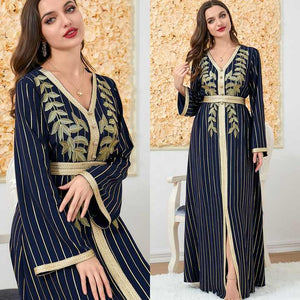 Elegant caftans and jalabiyas 