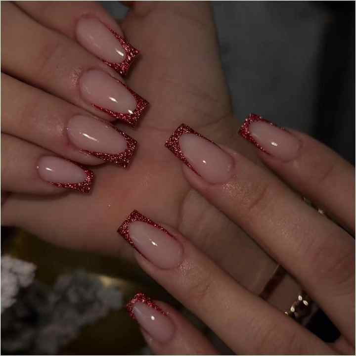 اظافر يد انيقه - elegant fingernails