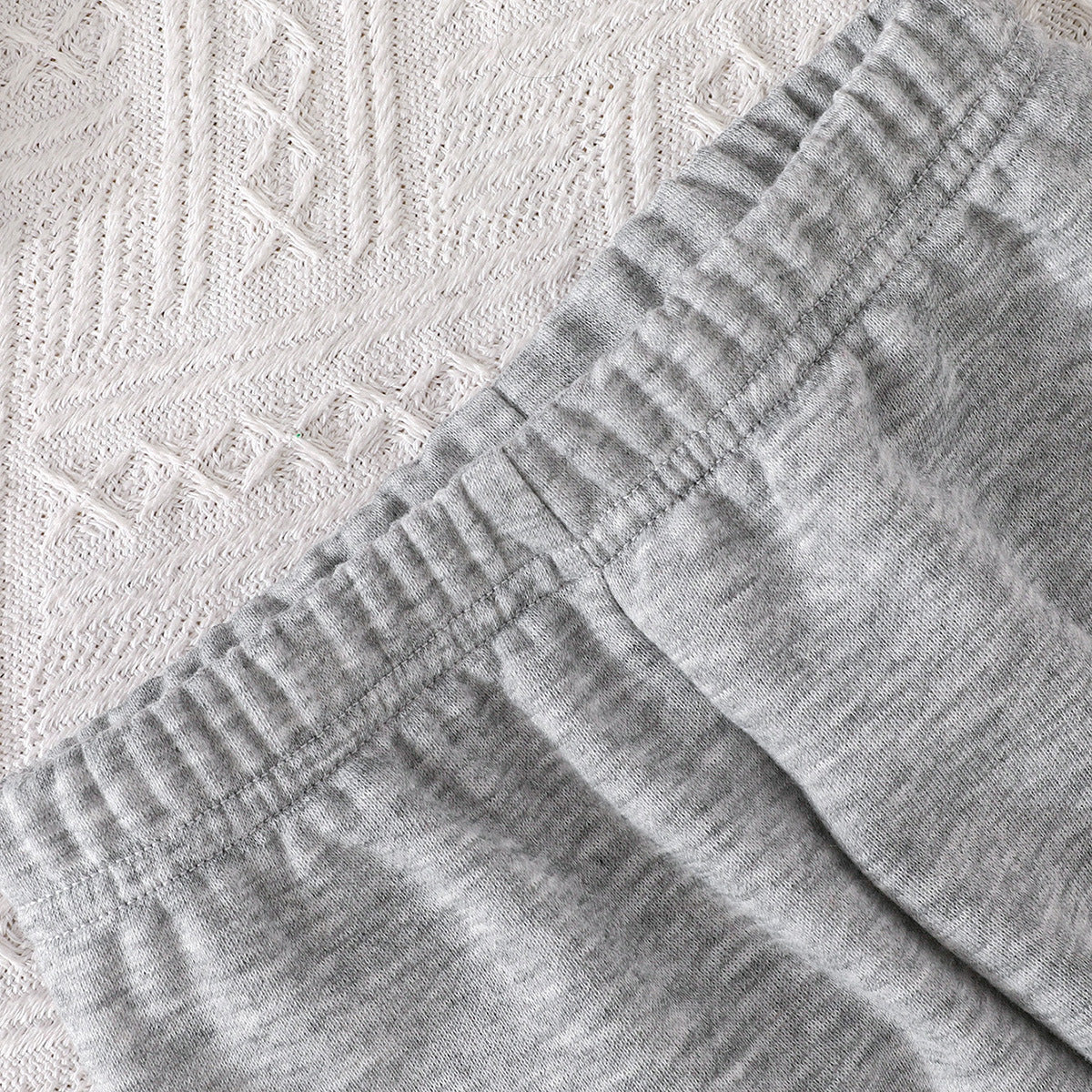 ملابس بنات صغار