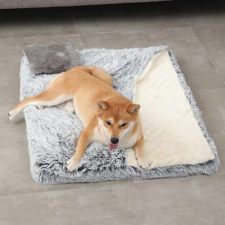 Small Dogs and Cats - Soft Fluffy Cushion Pad with Anti-Slip Base