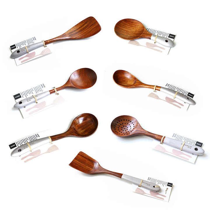 أدوات مطبخ متعددة الألوان مطلية بخشب الساج- Multi-colored teak-coated kitchen tools