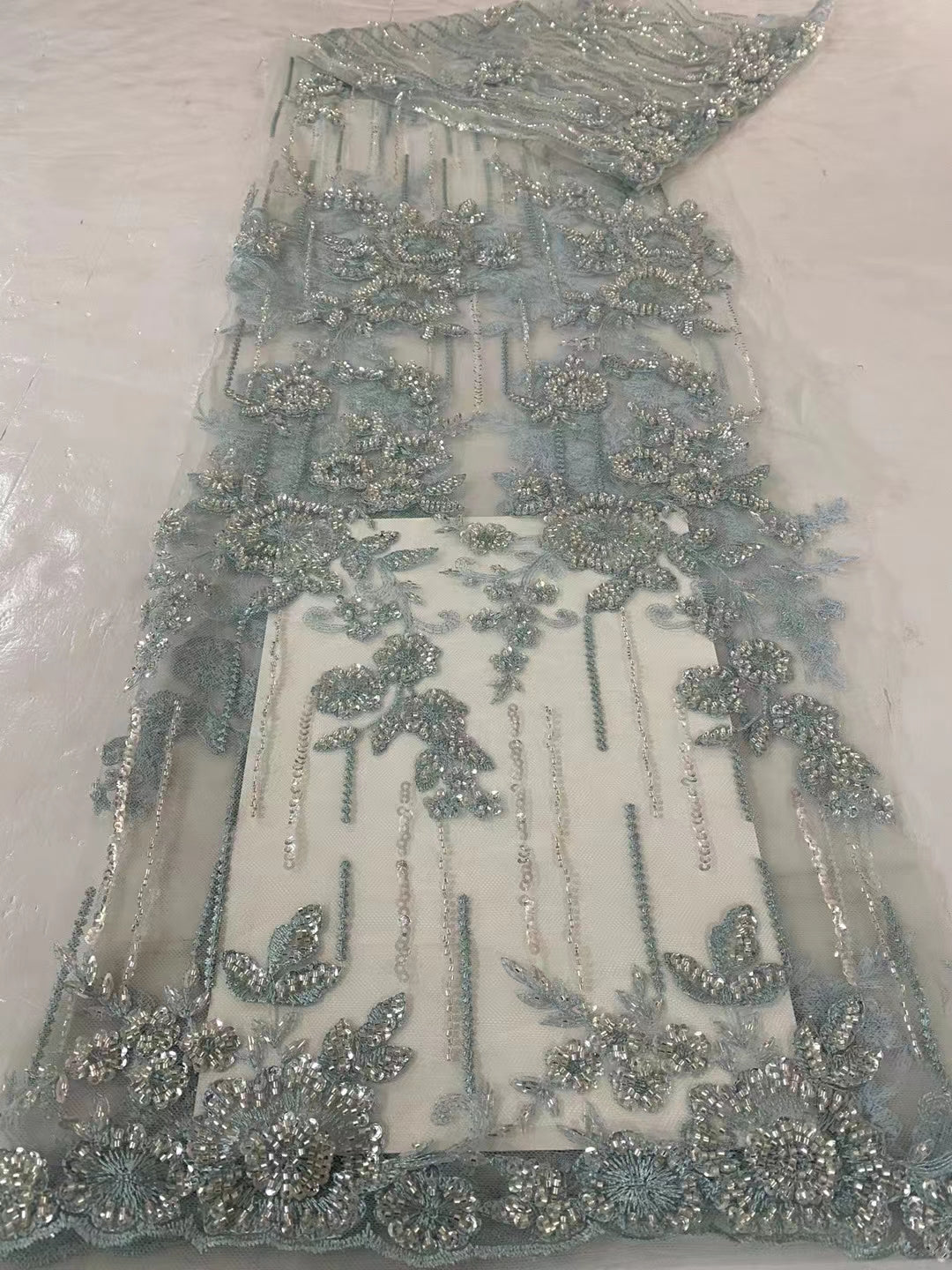 قماش دانتيل مخرز