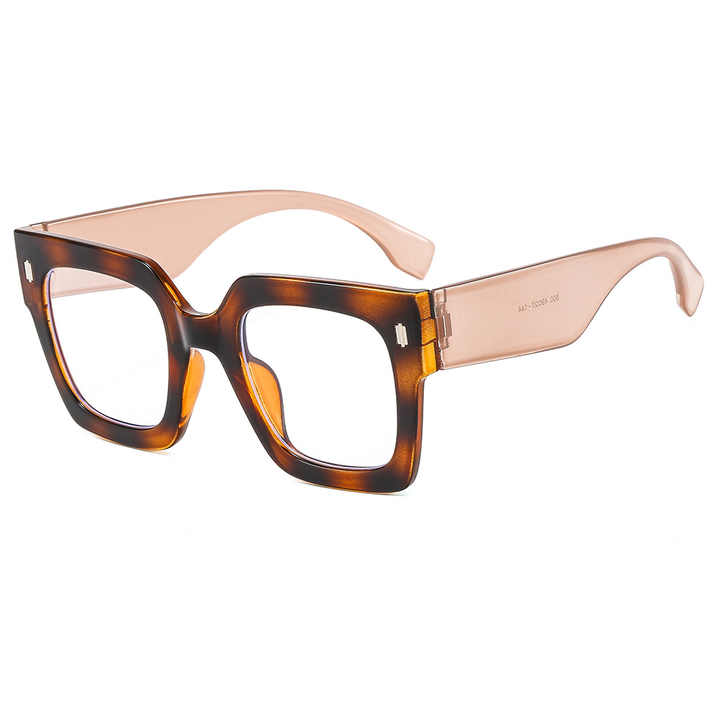 نظارات طبيه نسائيه