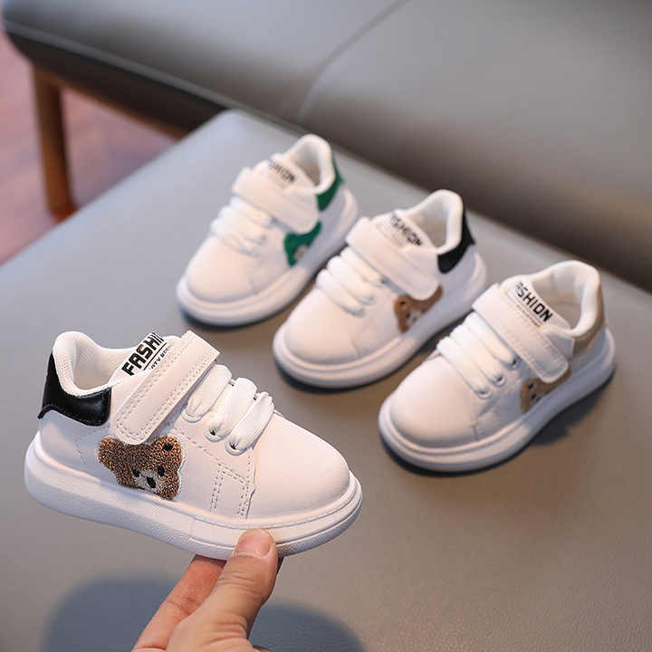 New high quality sneakers. 