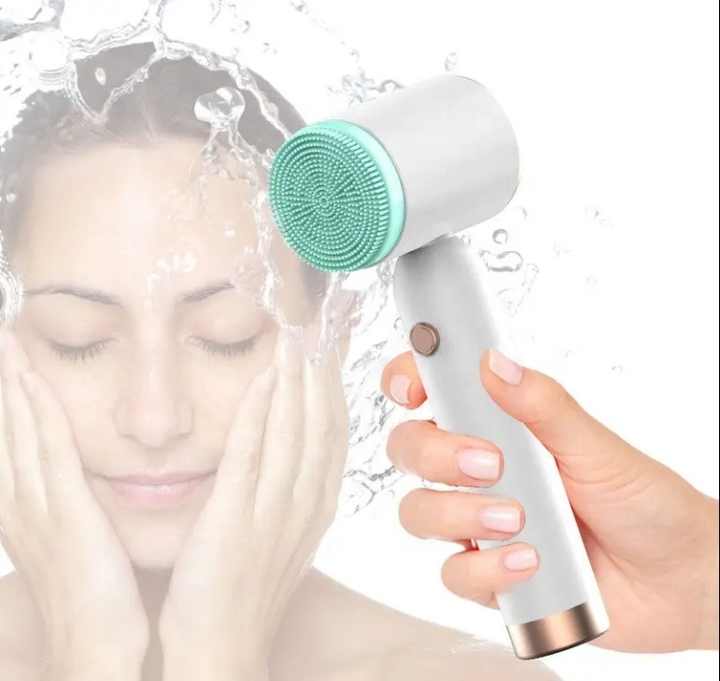 Hand-held facial cleansing device 
