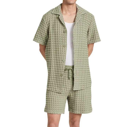 2 pieces of men's clothing 