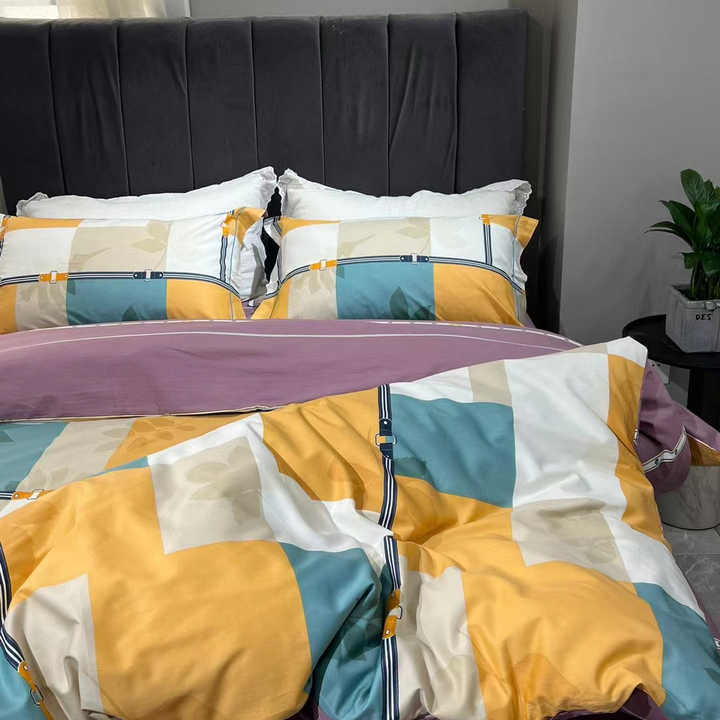 مصمم الأزياء الفاخرة فندق أغطية سرير المطبوعة . Luxury Fashion Designer Hotel Printed Bed Linen 100%