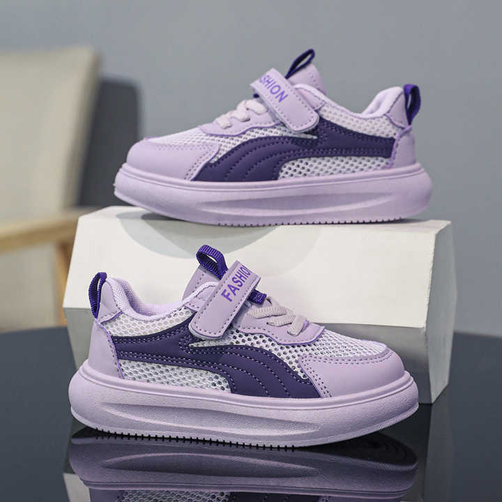 أحذية رياضية كاجوال خفيفة الوزن من القماش . Boys and Girls Casual Lightweight Mesh Sneakers