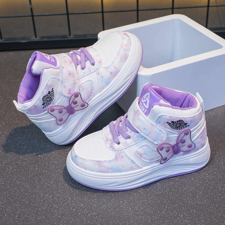 Girls' casual sneakers