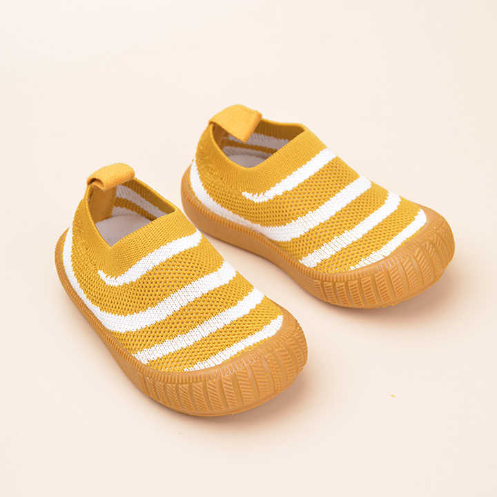 أحذية مضلعة للبنات والأولاد من EDUBA للمواسم . EDUBA Girls and Boys Four Seasons Ribbed