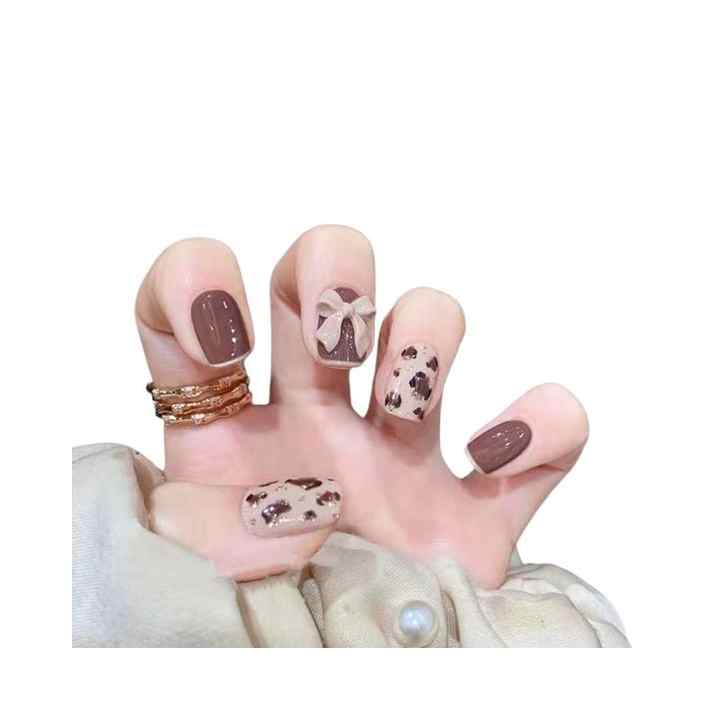 False Nails in China With Glue Almond 