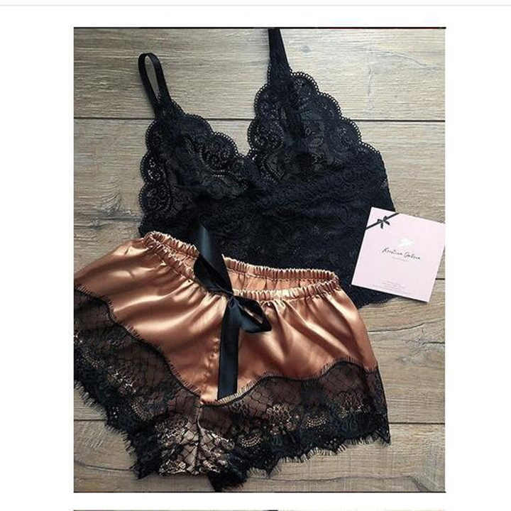 Women's sleepwear 