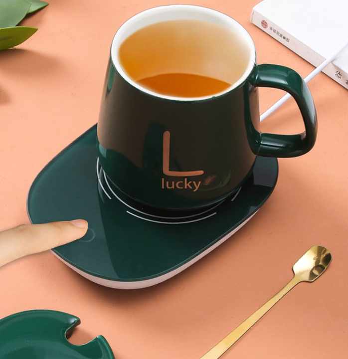 هدايا صغيرة عملية للإعلانات إبداعية تمنح الشركة للعملاء هدية كوب لشركاء الأعمال Practical small gifts for creative advertising. Company gives customers a gift of a mug for business partners.