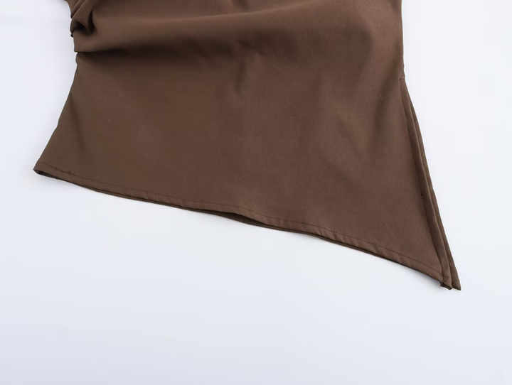 Stylish and versatile blouse
