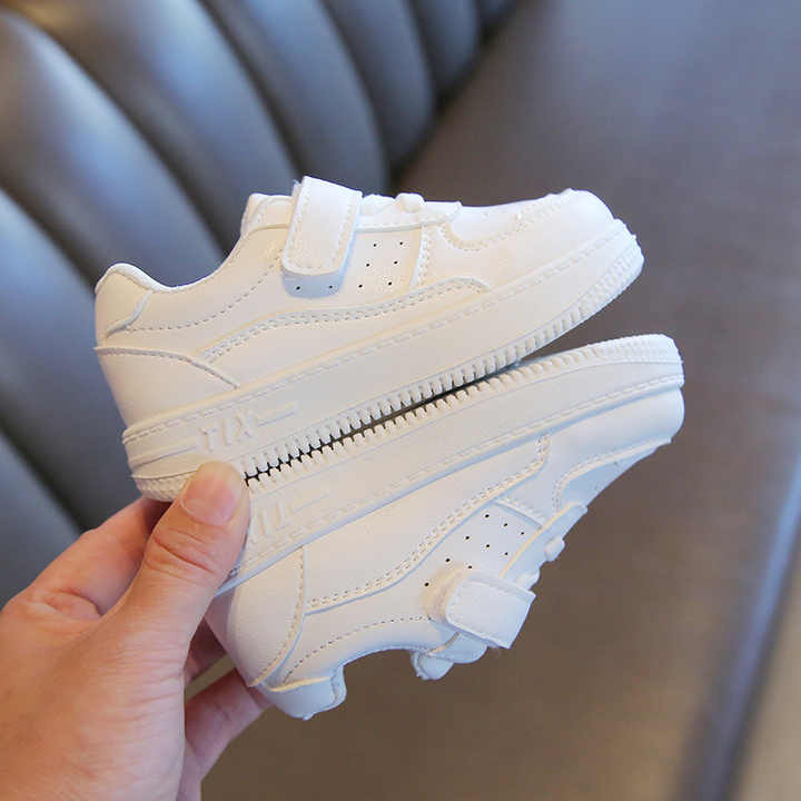 Boys' sneakers 