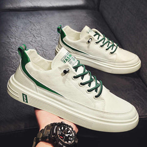 Men's sports shoes