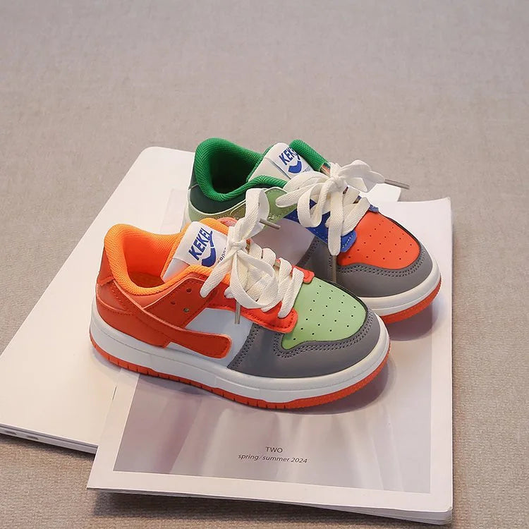 Stylish sports shoes for girls 