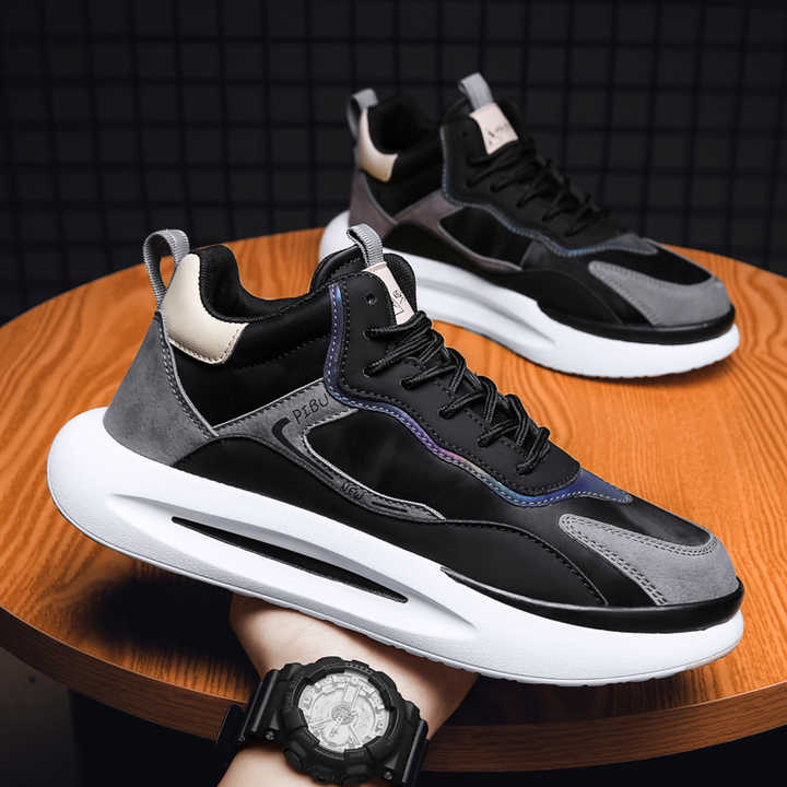 أحذية رياضية باللون الأسود اللين باللون الكوري . 2024 Korean Style Soft Black Sneakers with Custom Logo