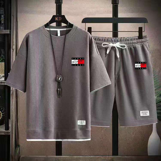 New men's long-sleeved shirts 
