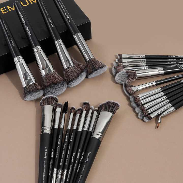 High Quality 25 Pcs Fan Brushes with Concealer&nbsp; Face Brush مجموعة فرش المكياج الاحترافية من مانج، عالية الجودة،