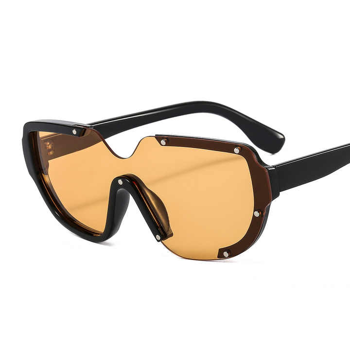 eyeglasses manufacturer