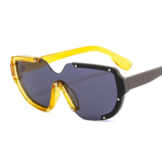 eyeglasses manufacturer