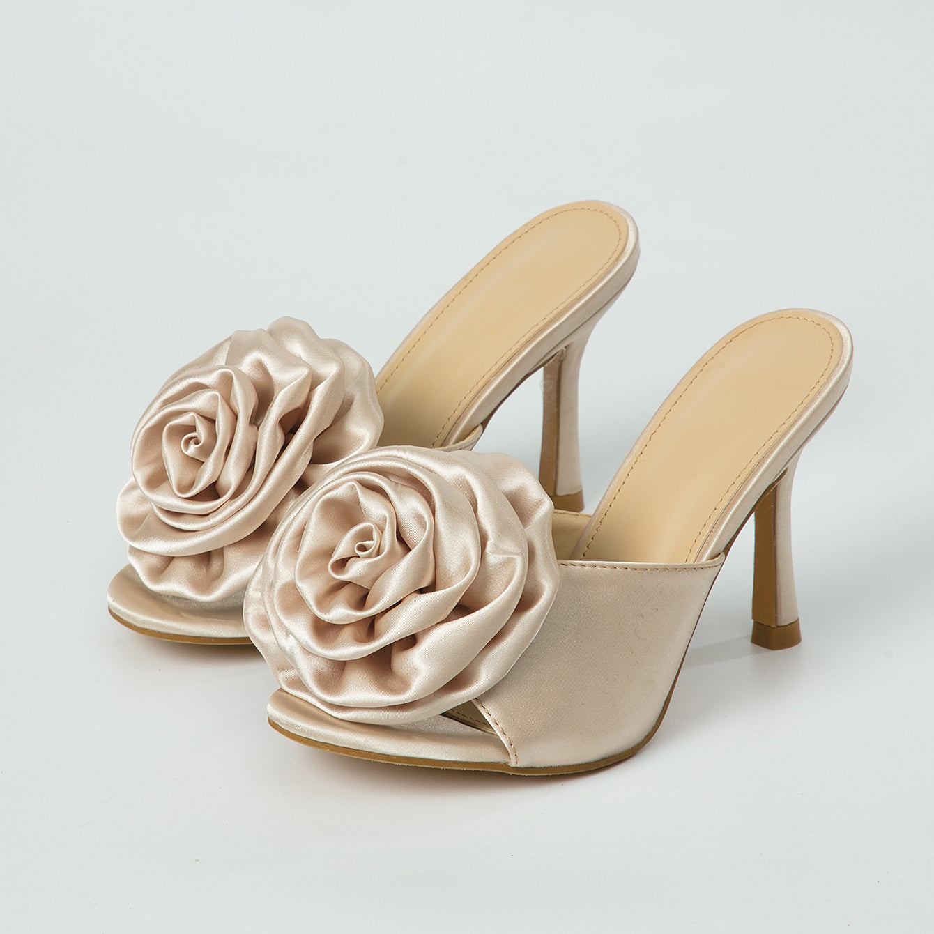 كعب نسائي كاجوال