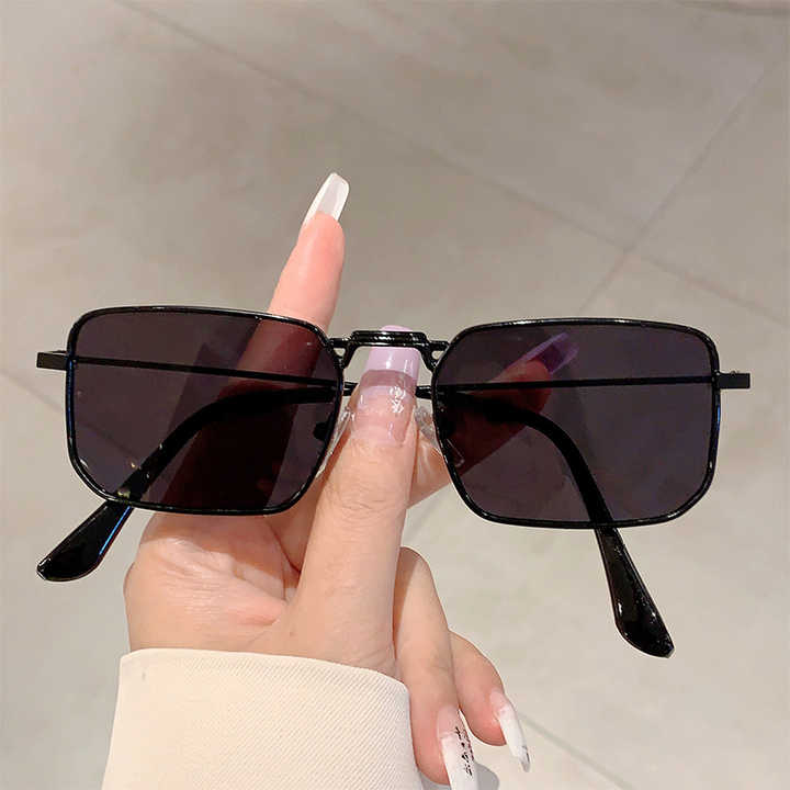 Women's glasses 