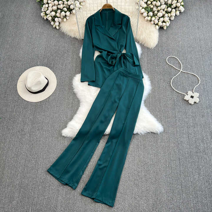 Women's casual suit