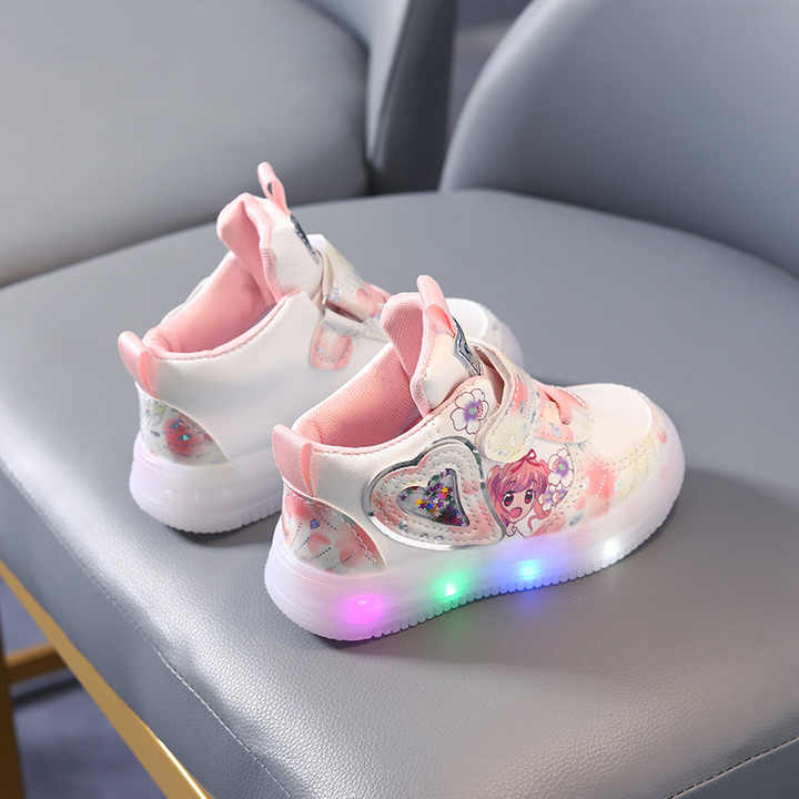 lightweight sneakers 