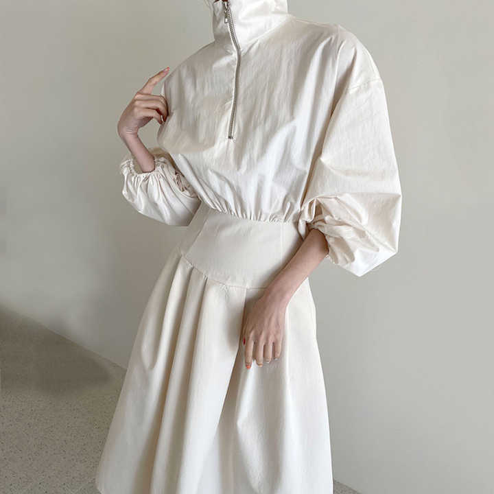 Elegant Korean dress 
