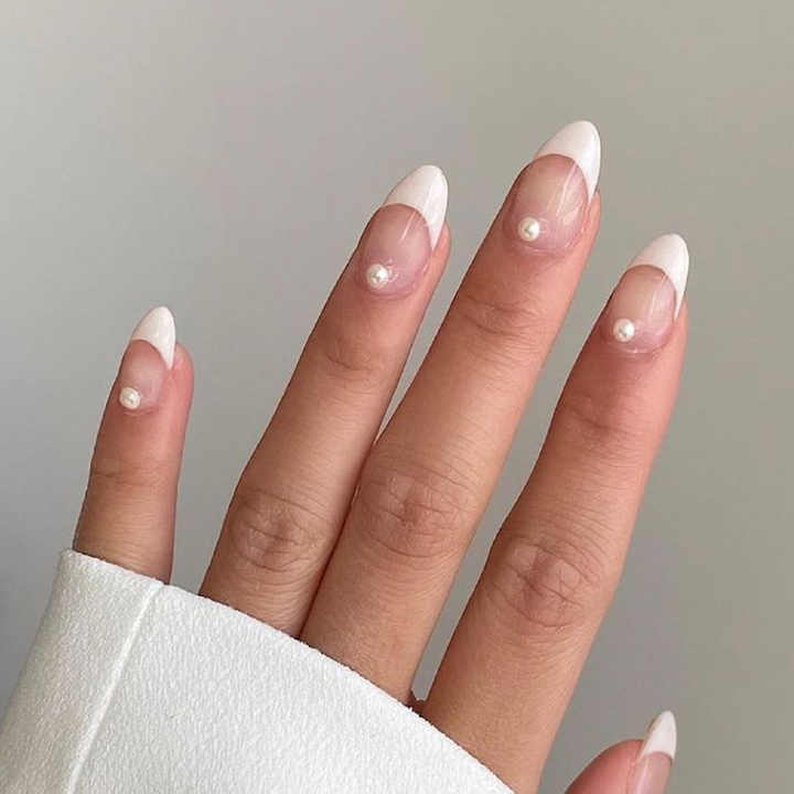 Hot Selling French Design- Artificial Nails 