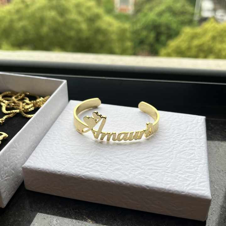 Women's jewelry set 