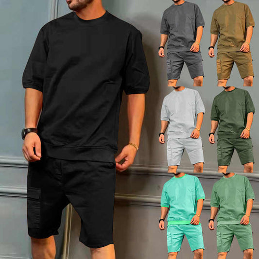 T-shirt and sports shorts set 
