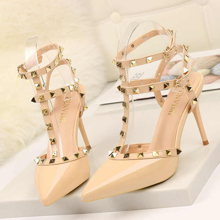 Elegant women's heels 