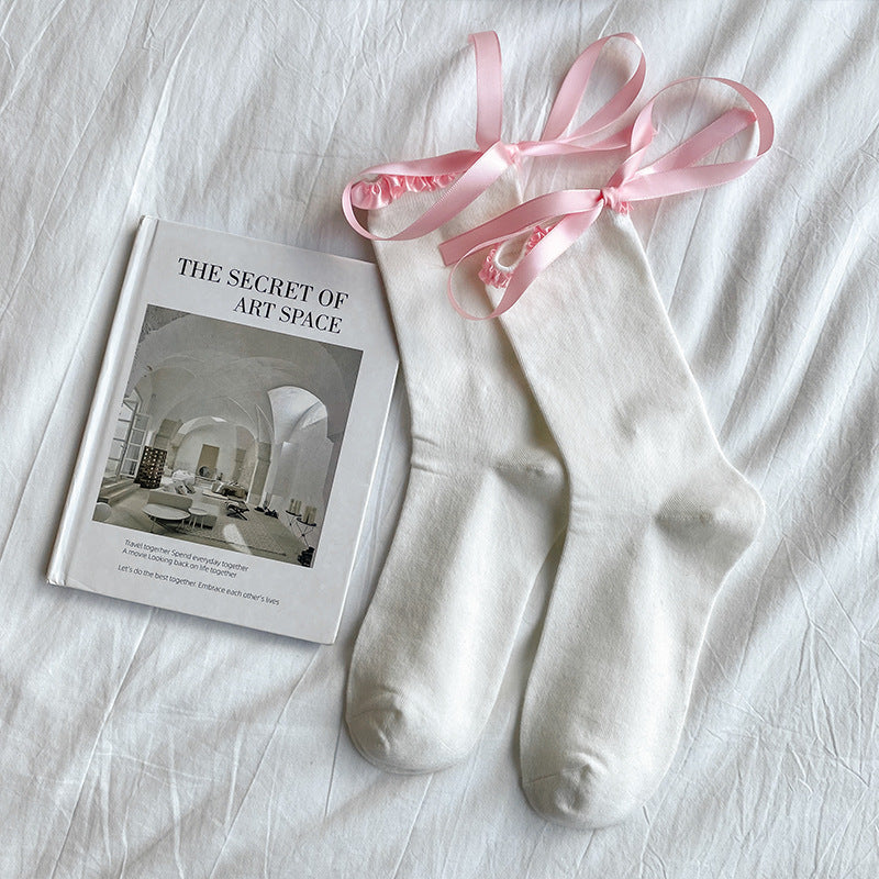 جوارب نسائيه