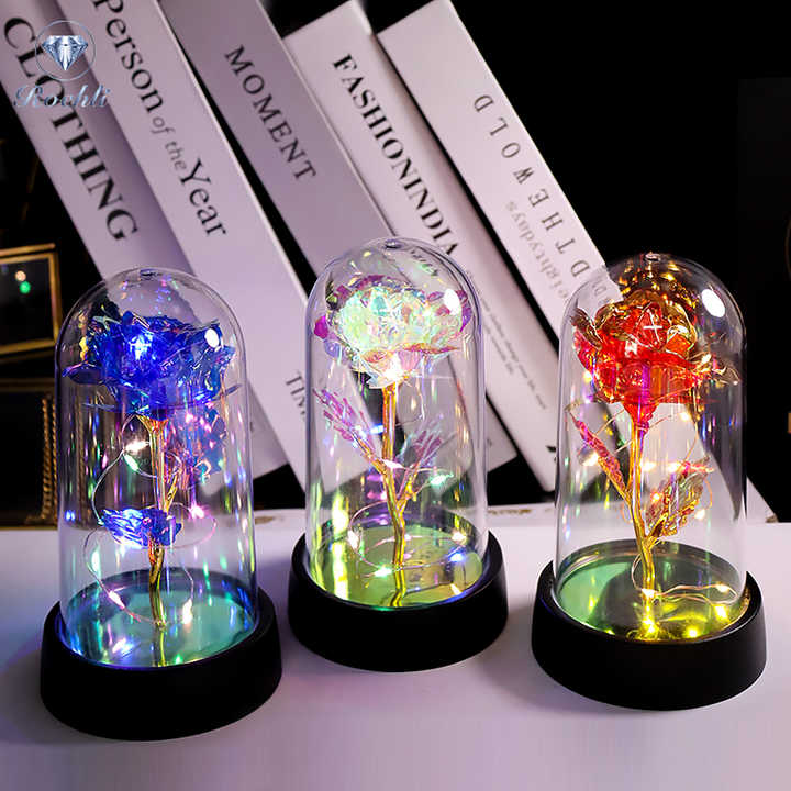 شريط إضاءة ذهبي وردي من الذهب عيار 24 مع . 24K Rose Gold String Lights with Acrylic Dome and Artificial Rose Design Christmas Decoration for Women