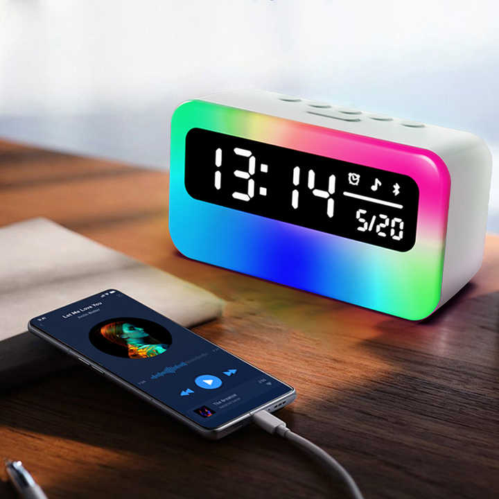 digital alarm clock 
