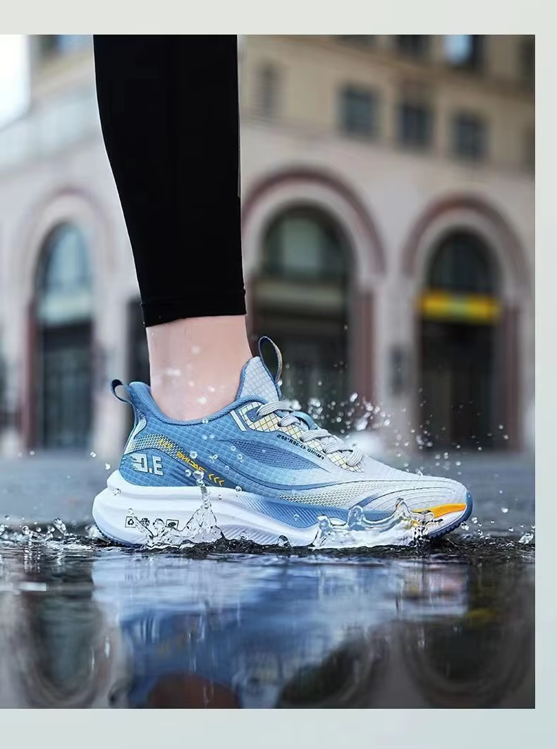 حذاء المدرسة الأصلي