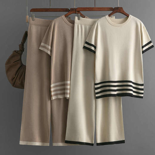 Travel and outing suit