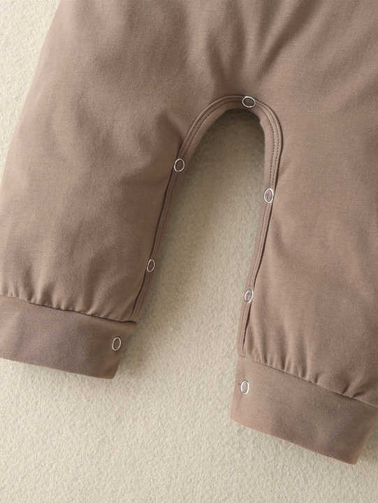 Children's clothing 