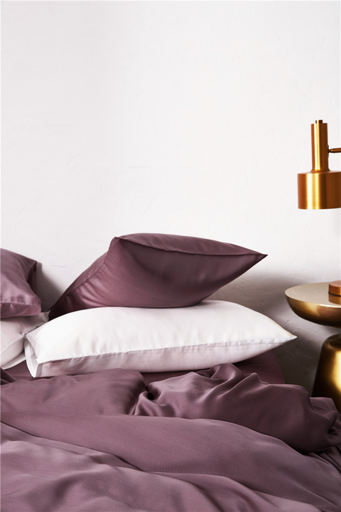 Fitted Sheets with 4 Pillowcases Bamboo Sheet Set, 6 Pieces, Queen Size 