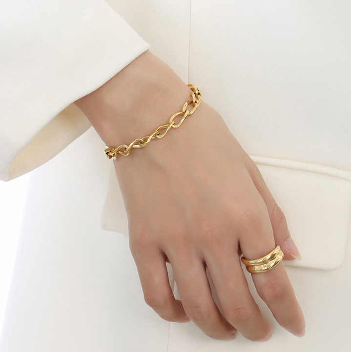 New geometric plated bracelet 