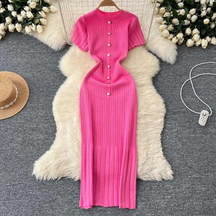 Elegant sleeveless summer dress