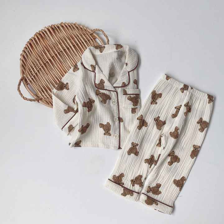 Children's pajamas 