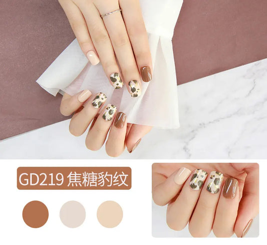 Artificial nails 