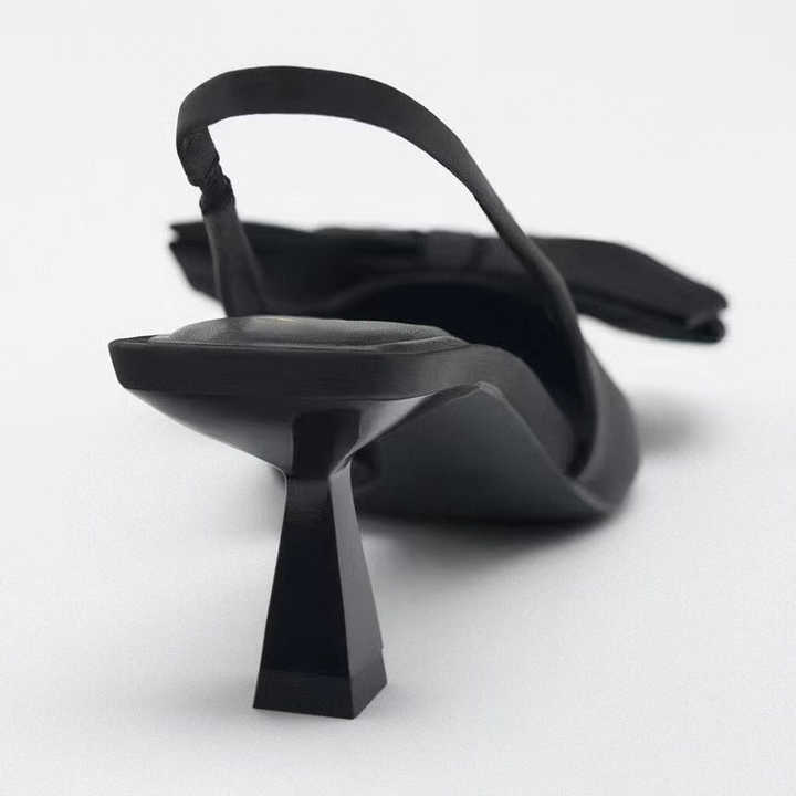 كعب نسائي انيق